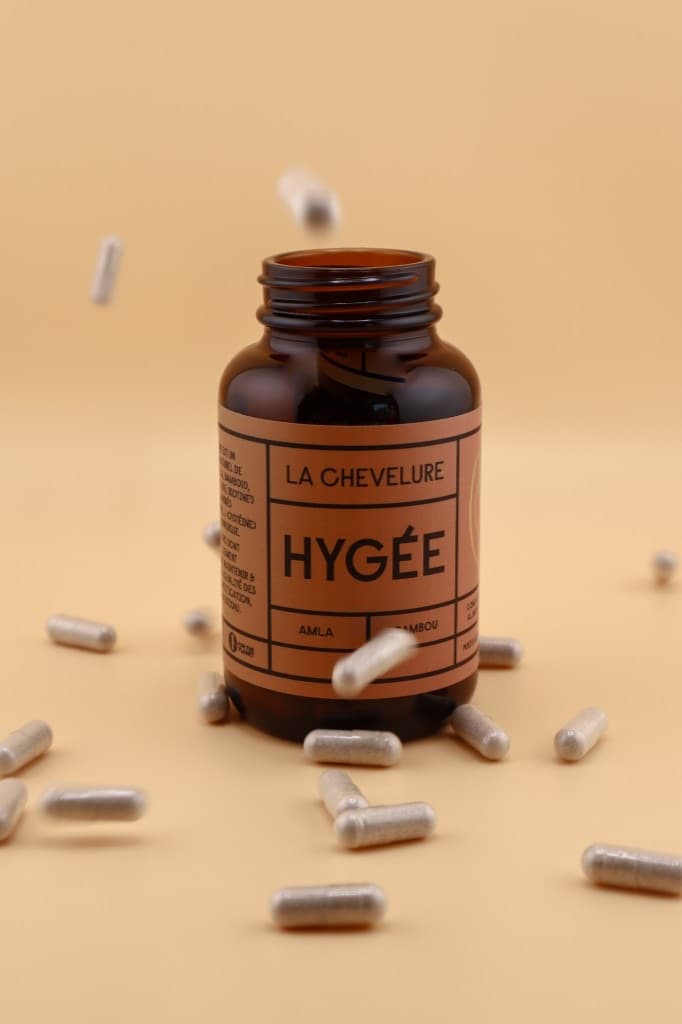 Packshot Hygée avec gélules en suspension